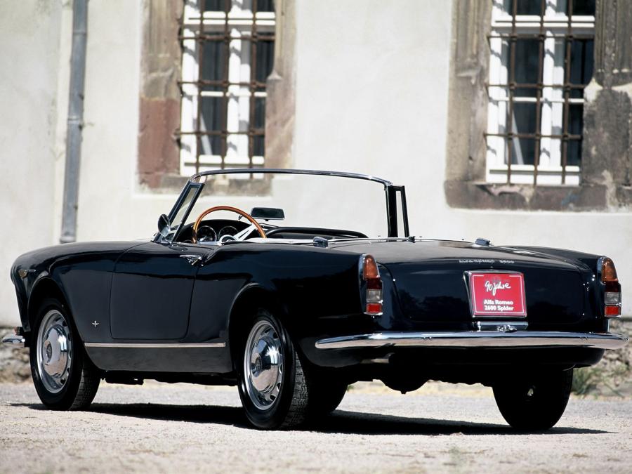  Alfa Romeo 2600 Spider (106) 1962 года  (фото 34 из 39)